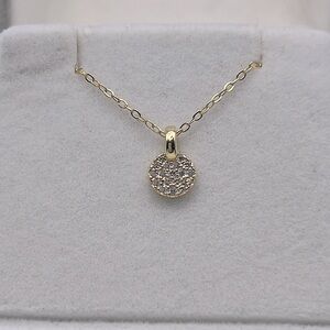 Necklace with round‎ brilliant diamond (zirconium oxide)